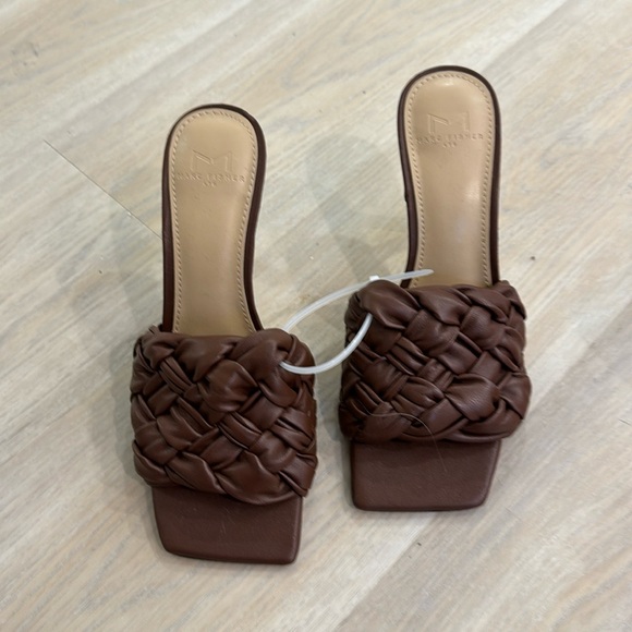 Shoes - Marc fisher brown heels size 6